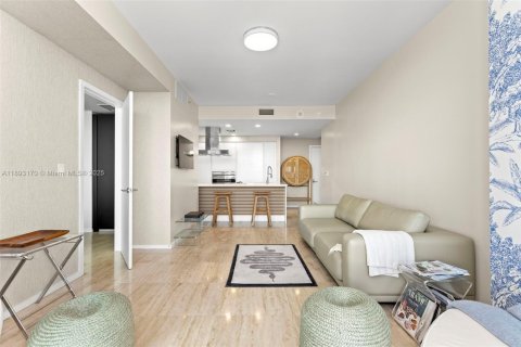Copropriété à louer à Miami Beach, Floride: 1 chambre, 72.74 m2 № 1946782 - photo 13