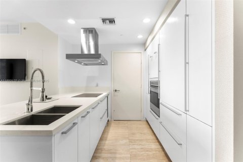 Copropriété à louer à Miami Beach, Floride: 1 chambre, 72.74 m2 № 1946782 - photo 3