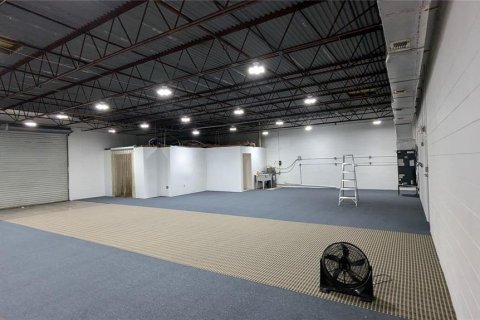Immobilier commercial à louer à Saint Petersburg, Floride: 221.57 m2 № 1879758 - photo 3
