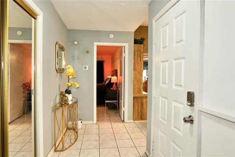 House in Spring Hill, Florida 4 bedrooms, 185.71 sq.m. № 1717483 - photo 6