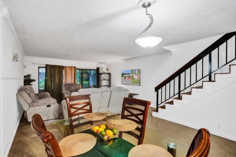 Condominio en venta en Lauderhill, Florida, 2 dormitorios, 130.99 m2 № 1867051 - foto 6