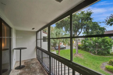 Condominio en venta en Lauderhill, Florida, 2 dormitorios, 130.99 m2 № 1867051 - foto 17
