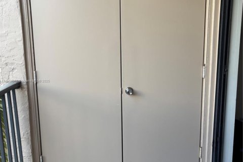 Copropriété à vendre à Miami, Floride: 1 chambre, 57.04 m2 № 1955112 - photo 19