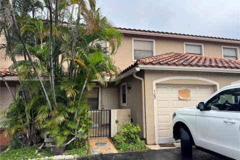 Adosado en Hialeah, Florida 3 dormitorios, 133.5 m2 № 2001672