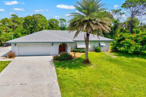 House in Englewood, Florida 3 bedrooms, 159.51 sq.m. № 1901880 - photo 3