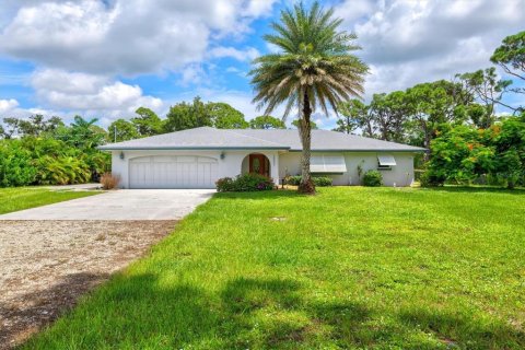 House in Englewood, Florida 3 bedrooms, 159.51 sq.m. № 1901880 - photo 8