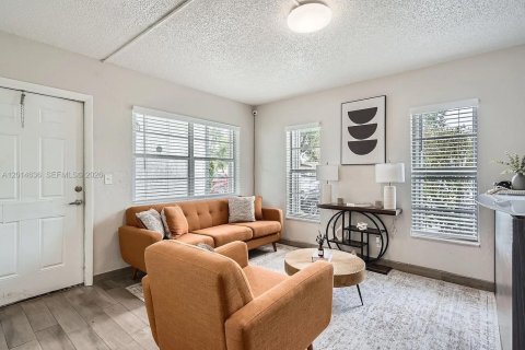 Apartment in Pompano Beach, Florida 2 bedrooms, 74.32 sq.m. № 2171275 - photo 8