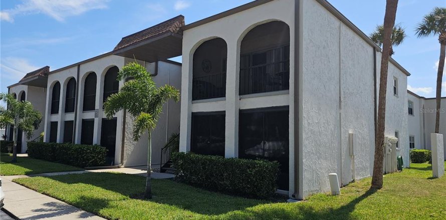 Condo à Seminole, Floride, 1 chambre № 1791285