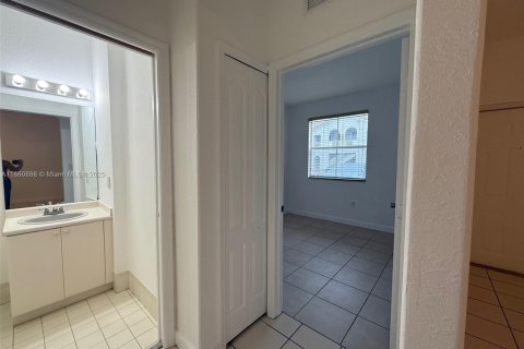 Condominio en alquiler en Homestead, Florida, 2 dormitorios, 84.91 m2 № 1891224 - foto 16