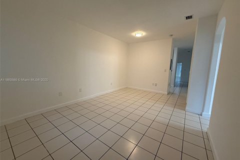 Condominio en alquiler en Homestead, Florida, 2 dormitorios, 84.91 m2 № 1891224 - foto 25