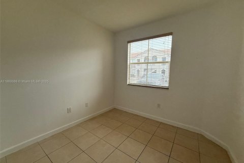 Condominio en alquiler en Homestead, Florida, 2 dormitorios, 84.91 m2 № 1891224 - foto 13