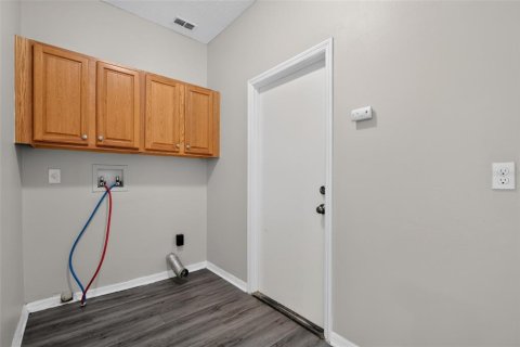 House in Orlando, Florida 3 bedrooms, 133.59 sq.m. № 2224980 - photo 29