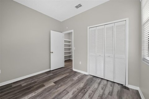 House in Orlando, Florida 3 bedrooms, 133.59 sq.m. № 2224980 - photo 25