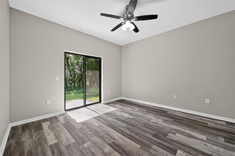 House in Orlando, Florida 3 bedrooms, 133.59 sq.m. № 2224980 - photo 16