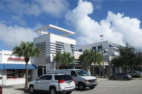 Casa en alquiler en Pompano Beach, Florida, 3 dormitorios, 180.14 m2 № 1116621 - foto 1