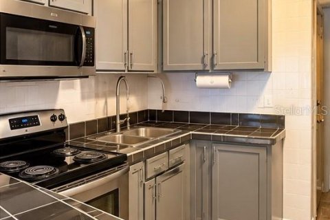 Apartment in Daytona Beach, Florida 2 bedrooms, 75.07 sq.m. № 2388945 - photo 3