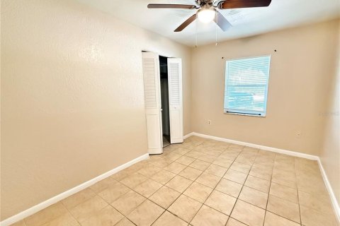 Villa ou maison à louer à Kissimmee, Floride: 4 chambres, 142.33 m2 № 1549169 - photo 14