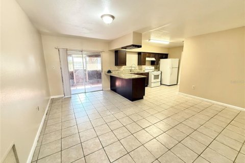 Villa ou maison à louer à Kissimmee, Floride: 4 chambres, 142.33 m2 № 1549169 - photo 5