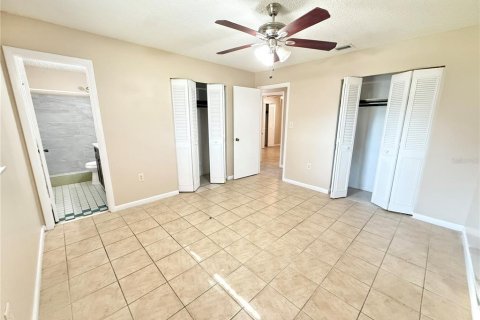 Villa ou maison à louer à Kissimmee, Floride: 4 chambres, 142.33 m2 № 1549169 - photo 19