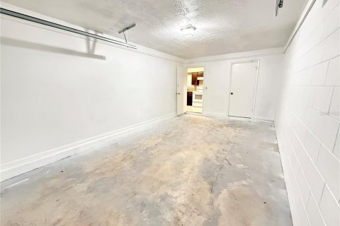 Villa ou maison à louer à Kissimmee, Floride: 4 chambres, 142.33 m2 № 1549169 - photo 11