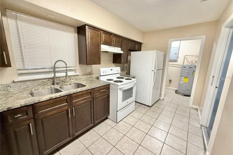 Villa ou maison à louer à Kissimmee, Floride: 4 chambres, 142.33 m2 № 1549169 - photo 8