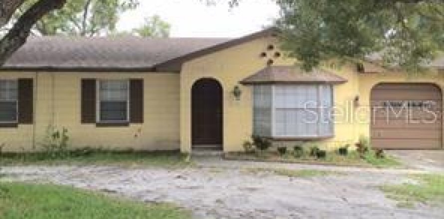 Villa ou maison à Kissimmee, Floride 4 chambres, 142.33 m2 № 1549169