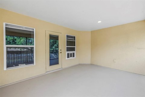 Villa ou maison à vendre à Wesley Chapel, Floride: 4 chambres, 312.43 m2 № 2207610 - photo 15