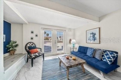 Villa ou maison à vendre à Cocoa Beach, Floride: 5 chambres, 216.09 m2 № 1525406 - photo 6