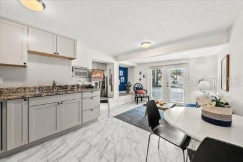 Villa ou maison à vendre à Cocoa Beach, Floride: 5 chambres, 216.09 m2 № 1525406 - photo 11