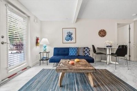 Villa ou maison à vendre à Cocoa Beach, Floride: 5 chambres, 216.09 m2 № 1525406 - photo 7