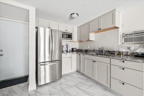 Villa ou maison à vendre à Cocoa Beach, Floride: 5 chambres, 216.09 m2 № 1525406 - photo 10