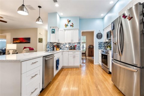 Casa en venta en Auburndale, Florida, 3 dormitorios, 175.21 m2 № 2383375 - foto 13
