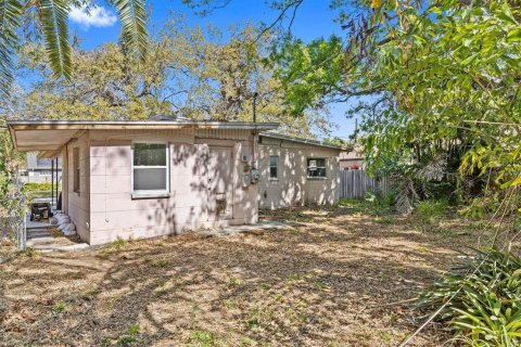 House in Saint Petersburg, Florida 2 bedrooms, 94.76 sq.m. № 1571826 - photo 21