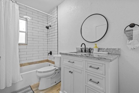 House in Saint Petersburg, Florida 2 bedrooms, 94.76 sq.m. № 1571826 - photo 14