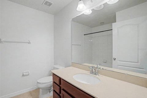 Купить таунхаус в Ривервью, Флорида 9 комнат, 142.7м2, № 2102545 - фото 13