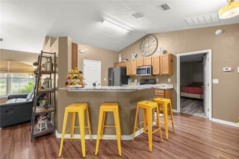 House in Ocklawaha, Florida 3 bedrooms, 128.48 sq.m. № 1827681 - photo 9