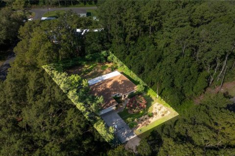 House in Ocklawaha, Florida 3 bedrooms, 128.48 sq.m. № 1827681 - photo 2