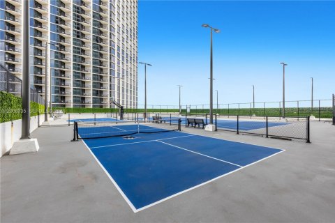 Condo in Miami, Florida  № 2072487 - photo 29