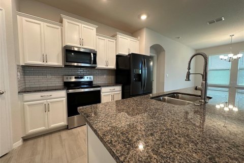 House in Winter Garden, Florida 4 bedrooms, 195.56 sq.m. № 1819522 - photo 6