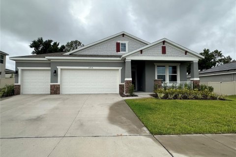 House in Winter Garden, Florida 4 bedrooms, 195.56 sq.m. № 1819522 - photo 1