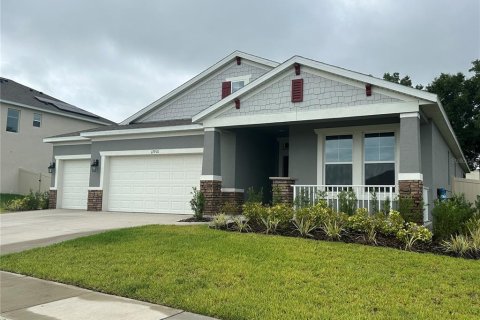 House in Winter Garden, Florida 4 bedrooms, 195.56 sq.m. № 1819522 - photo 2