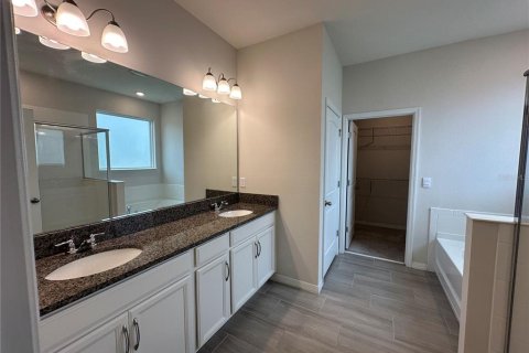 House in Winter Garden, Florida 4 bedrooms, 195.56 sq.m. № 1819522 - photo 24