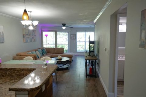 Copropriété à louer à Tampa, Floride: 2 chambres, 91.97 m2 № 2096000 - photo 4