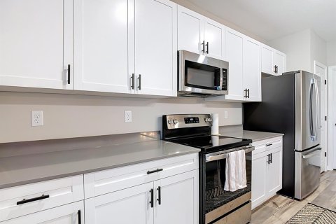 Villa ou maison à louer à Winter Haven, Floride: 4 chambres, 180.42 m2 № 2084584 - photo 5