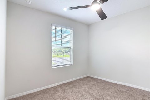 Villa ou maison à louer à Winter Haven, Floride: 4 chambres, 180.42 m2 № 2084584 - photo 17