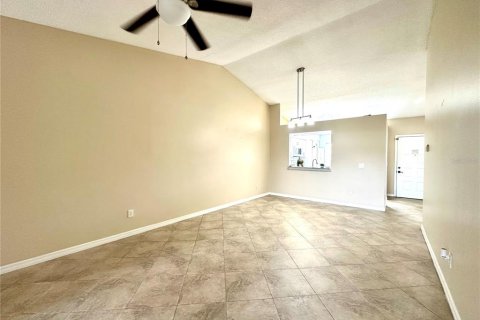 Touwnhouse à vendre à Orlando, Floride: 3 chambres, 108.05 m2 № 1907017 - photo 5