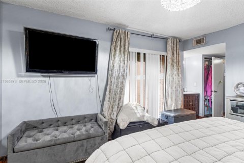 Купить таунхаус в Гринакрес, Флорида 3 спальни, 123.1м2, № 2027773 - фото 11