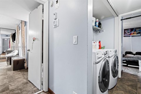 Купить таунхаус в Гринакрес, Флорида 3 спальни, 123.1м2, № 2027773 - фото 8