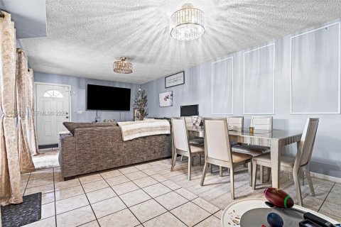 Купить таунхаус в Гринакрес, Флорида 3 спальни, 123.1м2, № 2027773 - фото 4