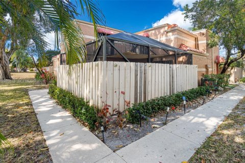 Купить таунхаус в Гринакрес, Флорида 3 спальни, 123.1м2, № 2027773 - фото 29